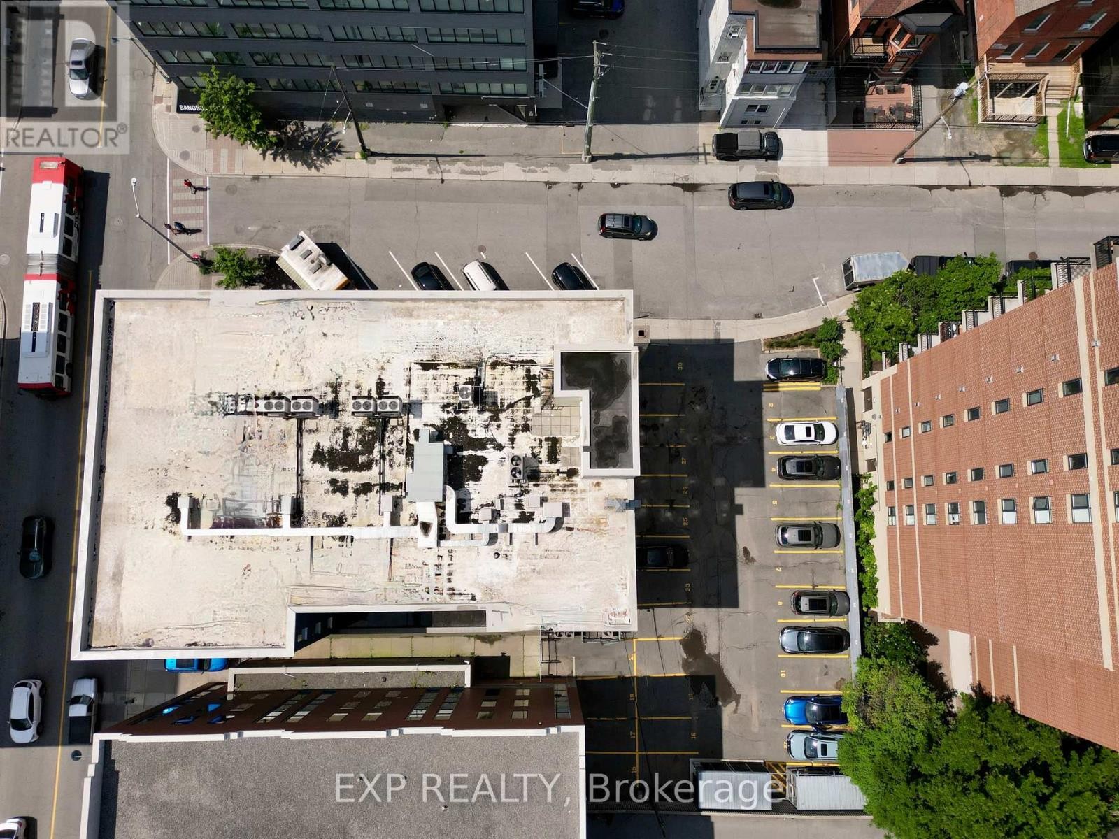












396 COOPER STREET

,
Ottawa,




Ontario
K2P2H7

