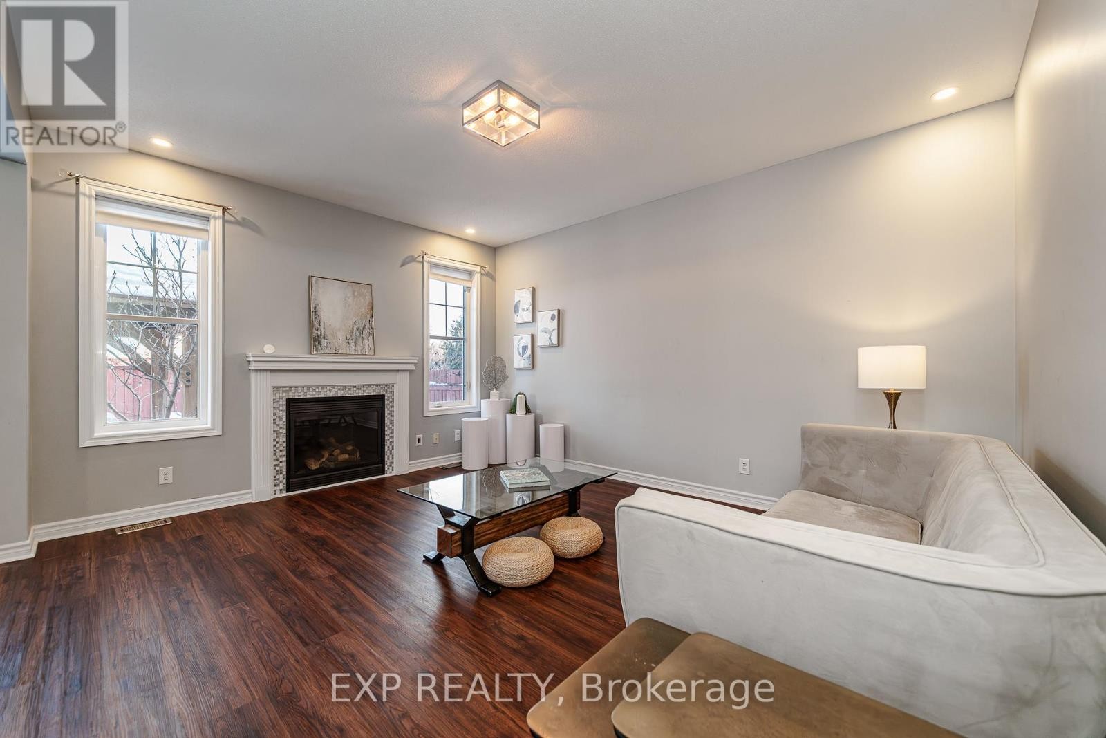 












601 ROSEHILL AVENUE

,
Ottawa,




Ontario
K2S0K3

