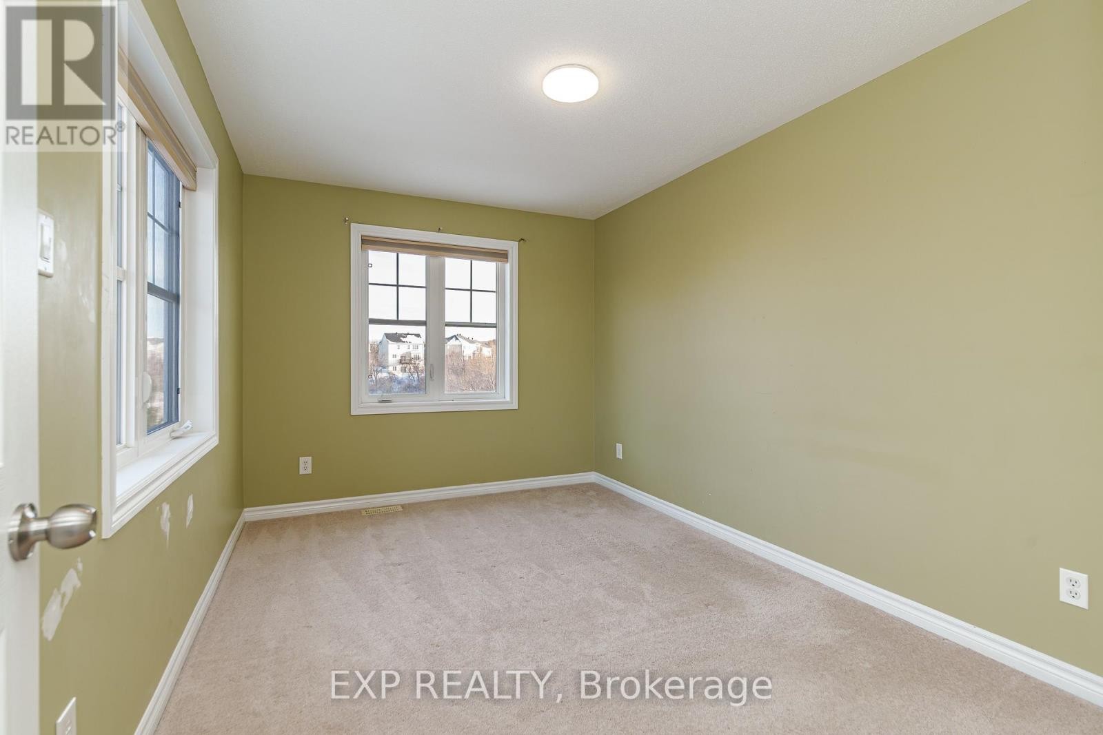 












601 ROSEHILL AVENUE

,
Ottawa,




Ontario
K2S0K3

