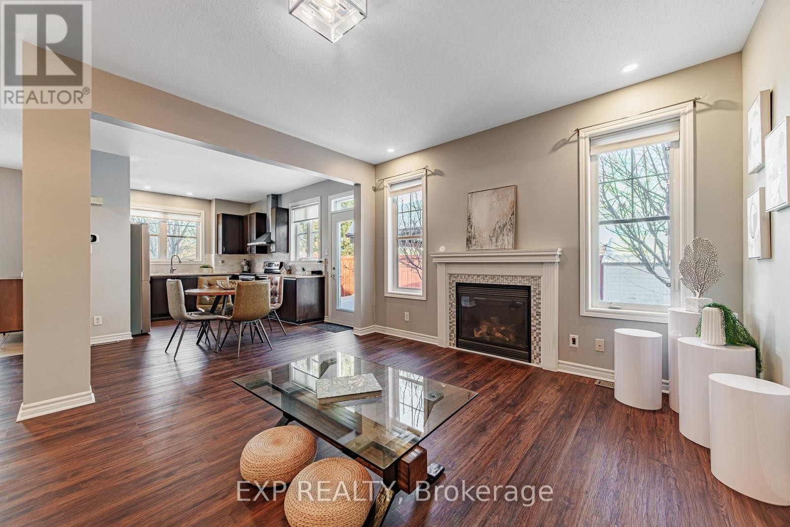 












601 ROSEHILL AVENUE

,
Ottawa,




Ontario
K2S0K3

