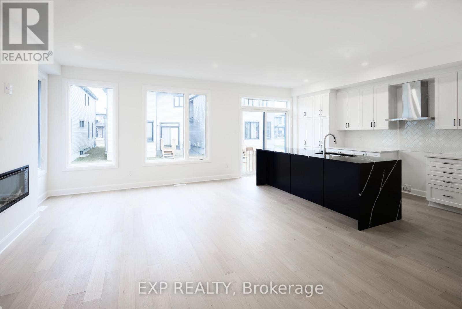 












503 ROUNDHOUSE CRESCENT

,
Ottawa,




Ontario
K2S3G8

