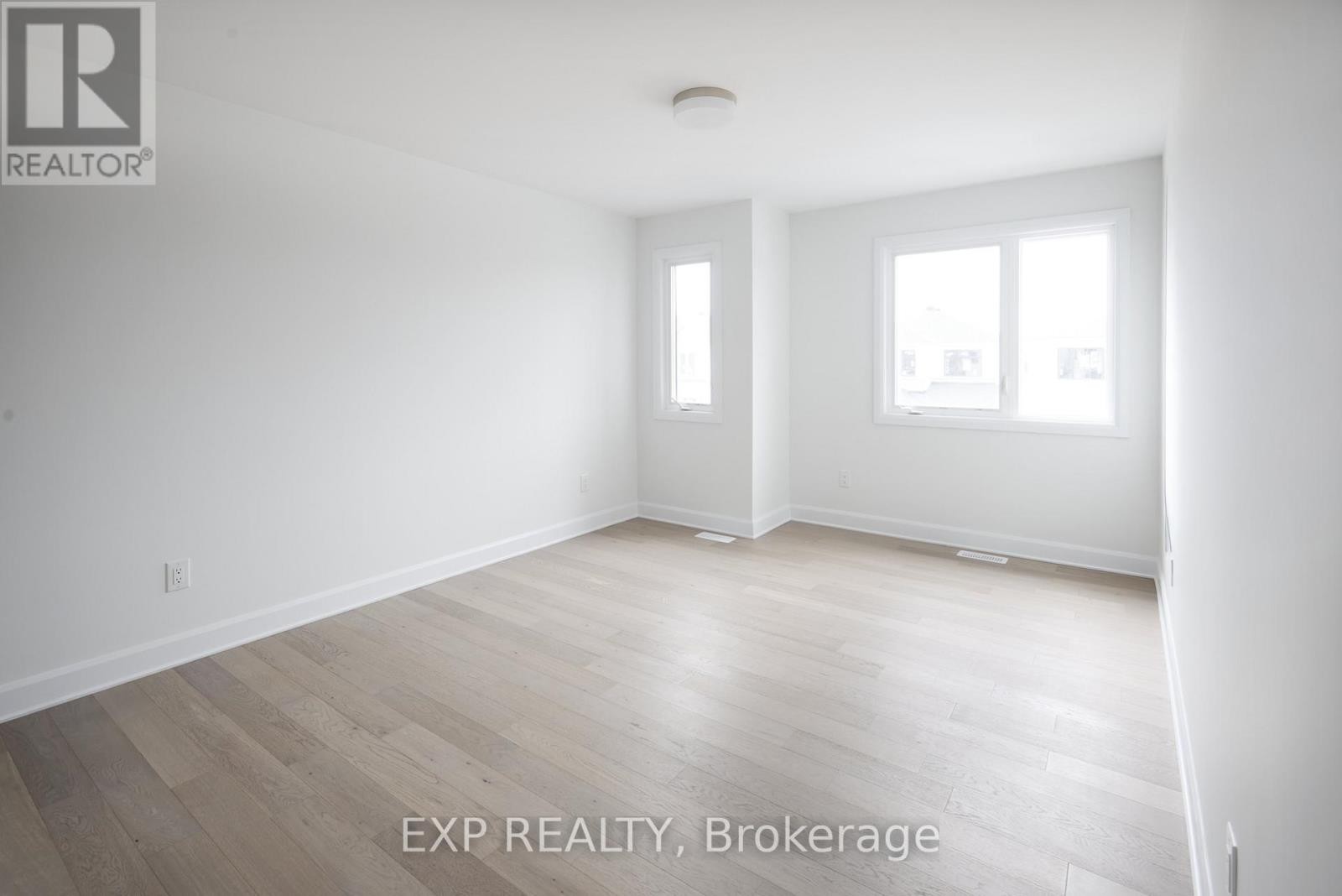 












503 ROUNDHOUSE CRESCENT

,
Ottawa,




Ontario
K2S3G8

