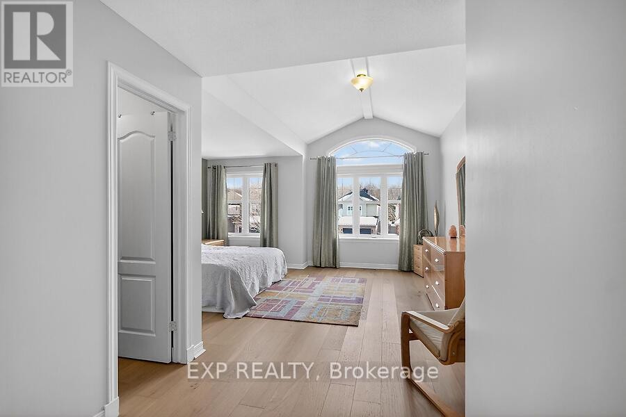 












4313 GOLDENEYE WAY

,
Ottawa,




Ontario
K1V2H2

