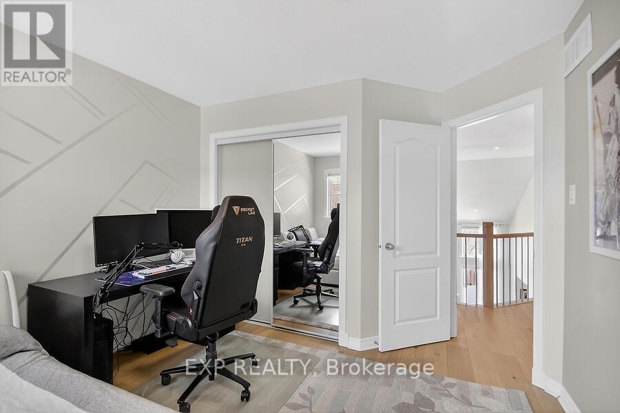 












4313 GOLDENEYE WAY

,
Ottawa,




Ontario
K1V2H2

