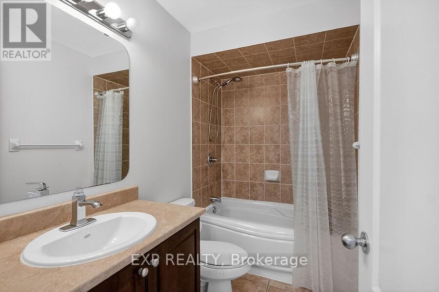 












4313 GOLDENEYE WAY

,
Ottawa,




Ontario
K1V2H2

