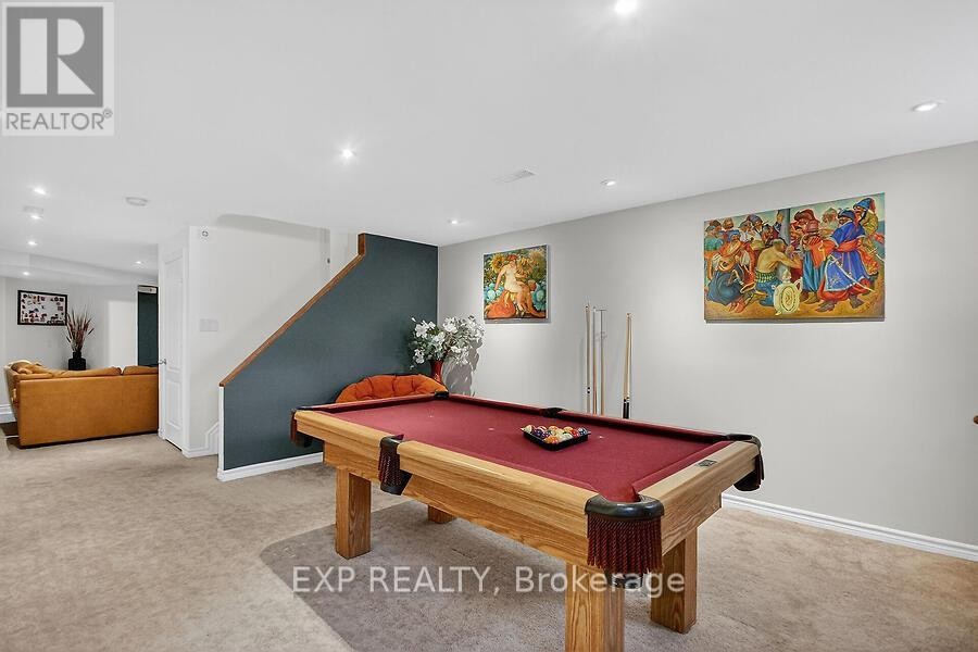 












4313 GOLDENEYE WAY

,
Ottawa,




Ontario
K1V2H2

