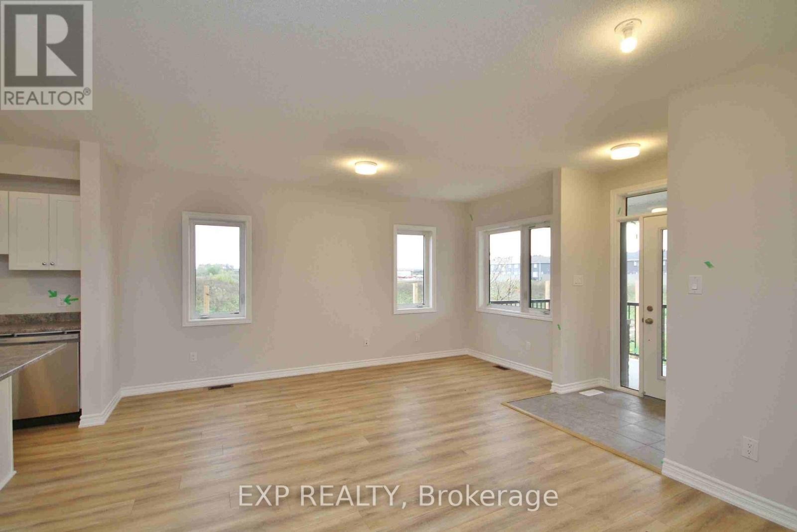 












294 ZENITH PRIVATE

,
Ottawa,




Ontario
K2J6N2

