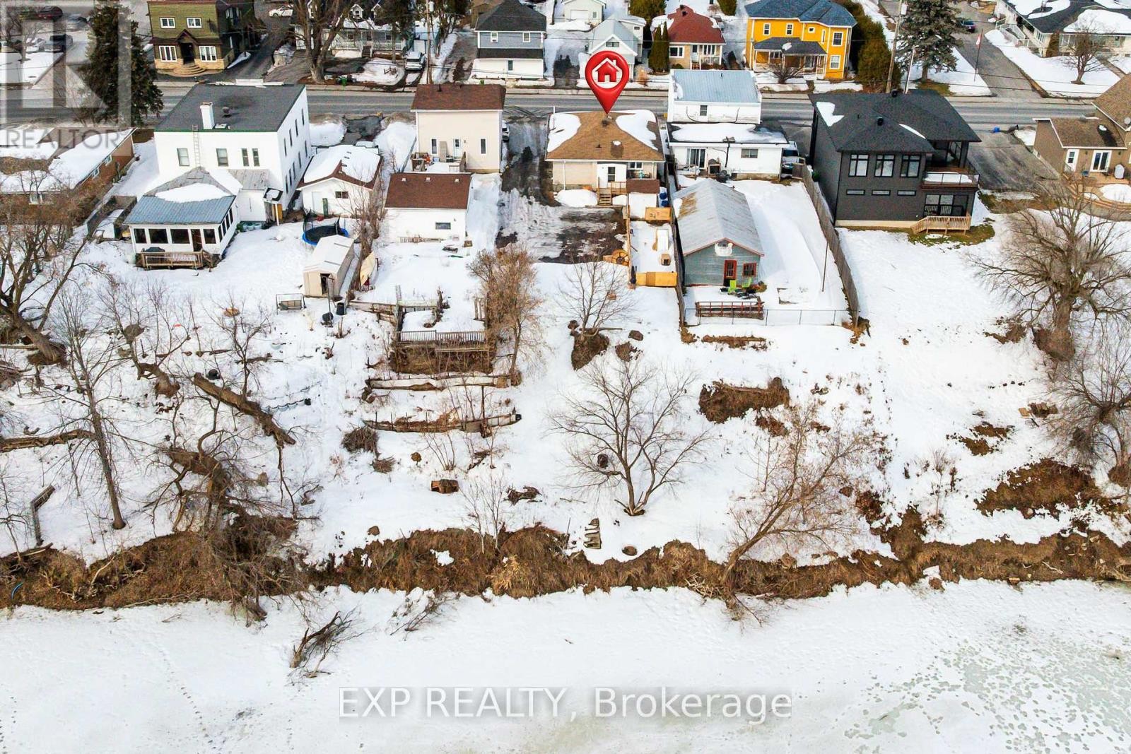 












1052 NOTRE DAME STREET

,
Russell,




Ontario
K0A1W1

