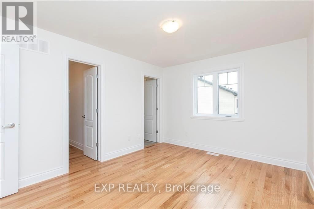 












204 DION AVENUE

,
Clarence-Rockland,




Ontario
K4K0M3

