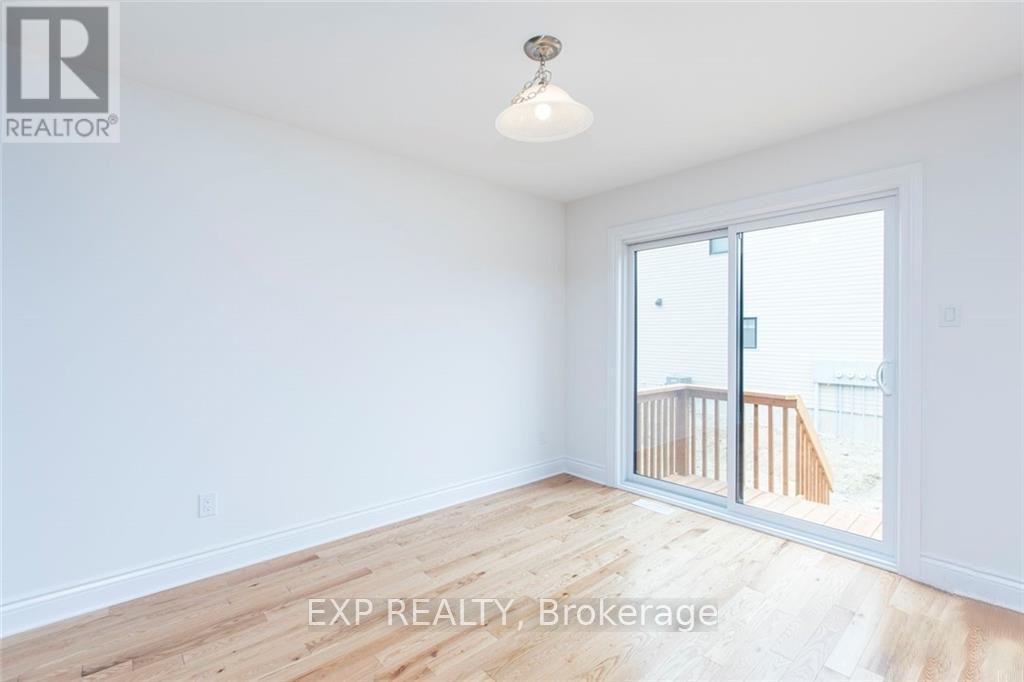 












204 DION AVENUE

,
Clarence-Rockland,




Ontario
K4K0M3

