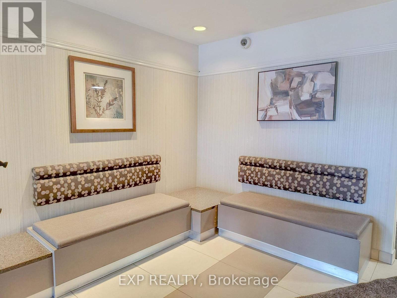 












101 - 981 GULF PLACE

,
Ottawa,




Ontario
K1K3X9

