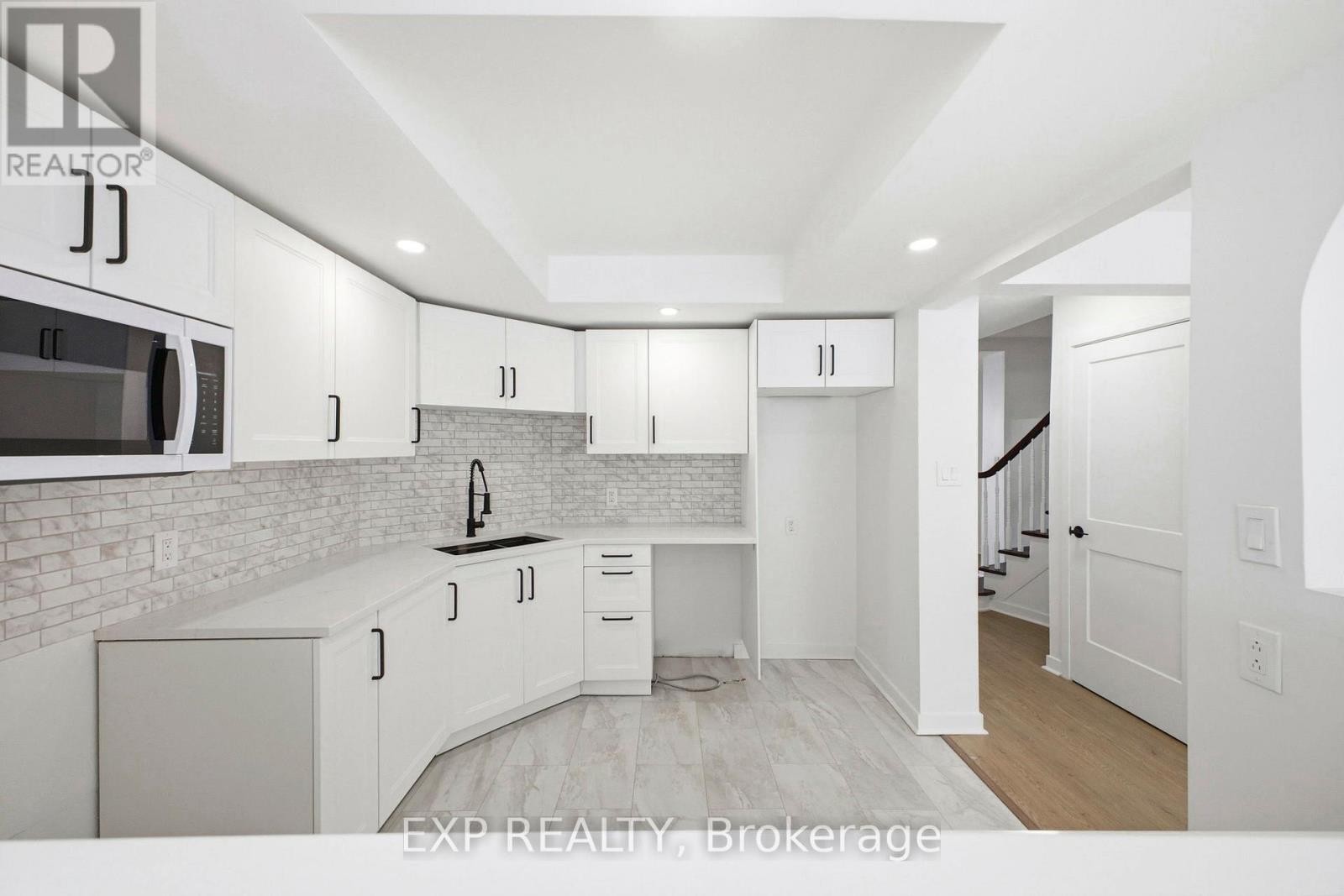 












74 SHEARER CRESCENT

,
Ottawa,




Ontario
K2L3N1

