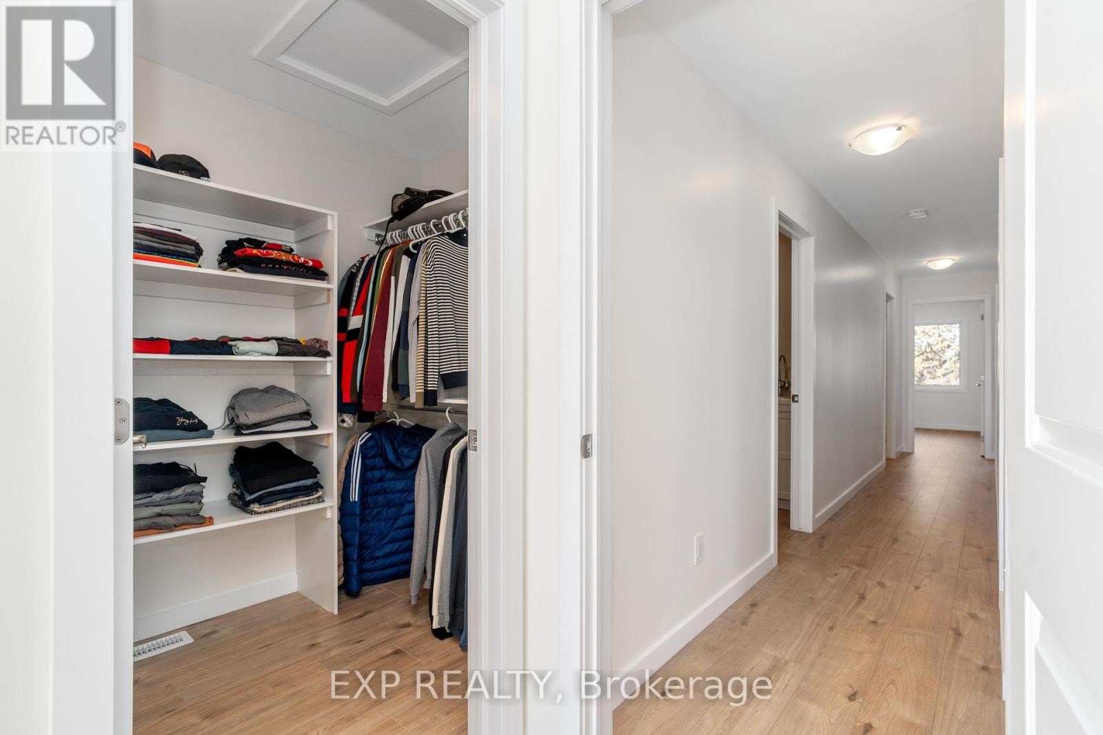 












503 COTE STREET

,
Ottawa,




Ontario
K1K0Z8

