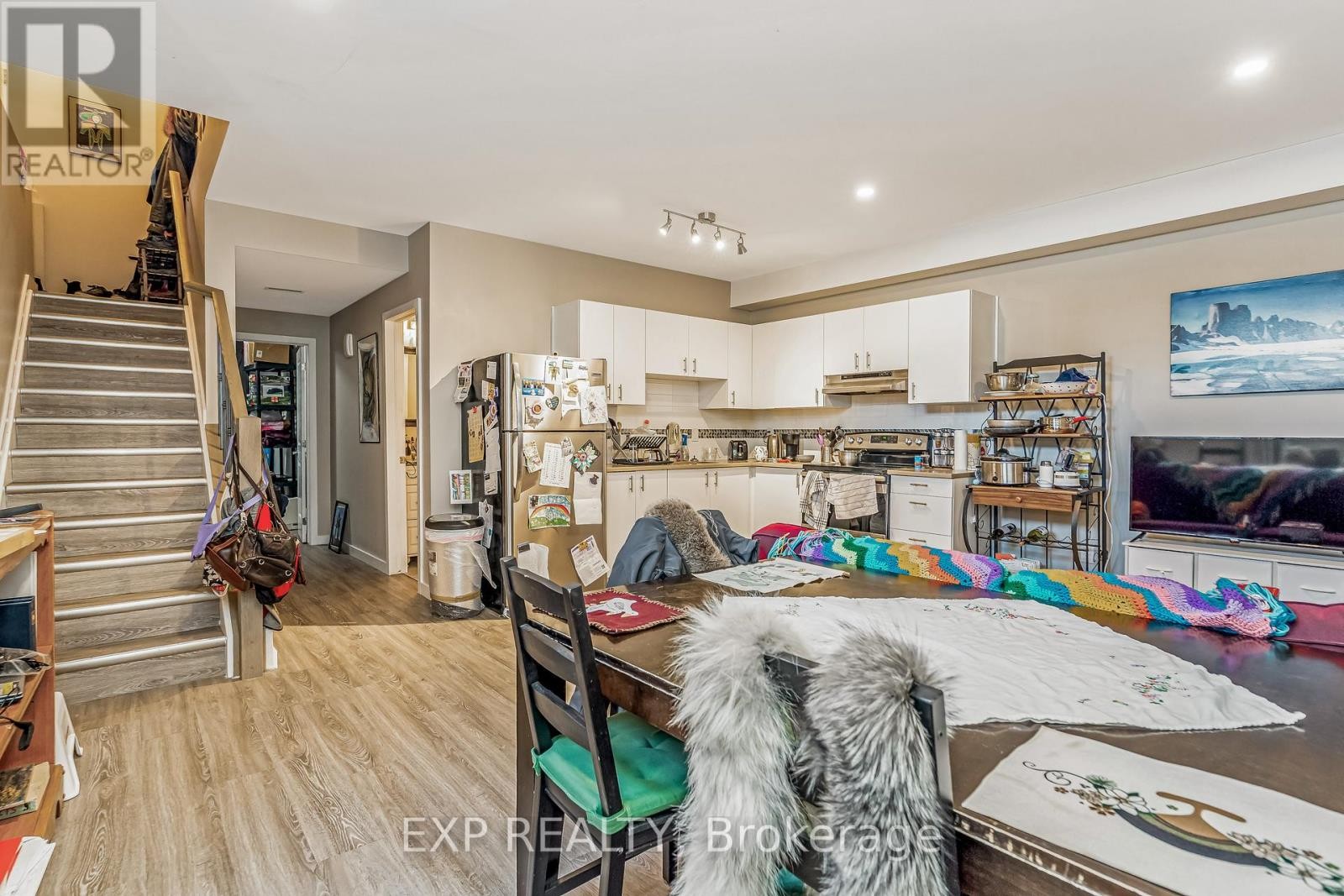 












503 COTE STREET

,
Ottawa,




Ontario
K1K0Z8

