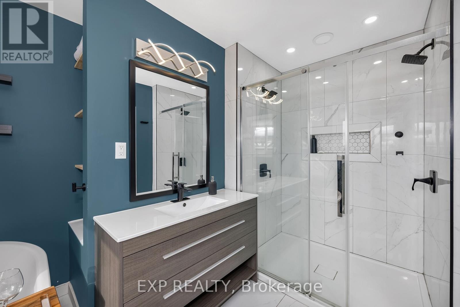 












4914 FARMERS WAY

,
Ottawa,




Ontario
K0A1K0

