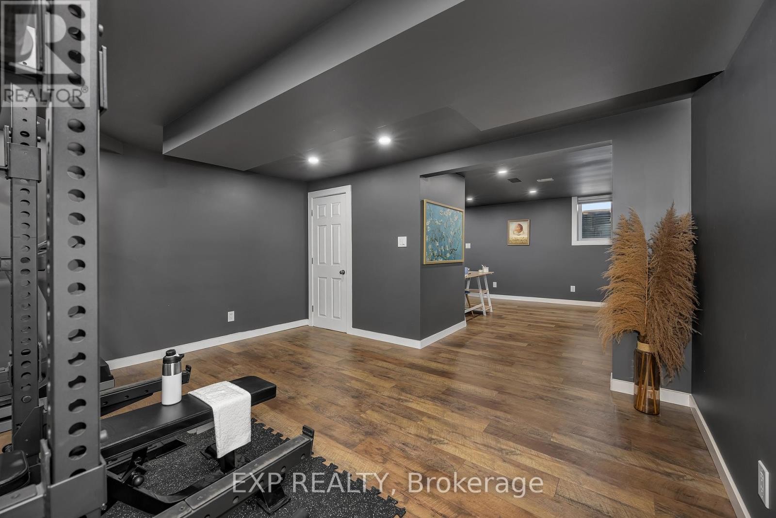 












4914 FARMERS WAY

,
Ottawa,




Ontario
K0A1K0

