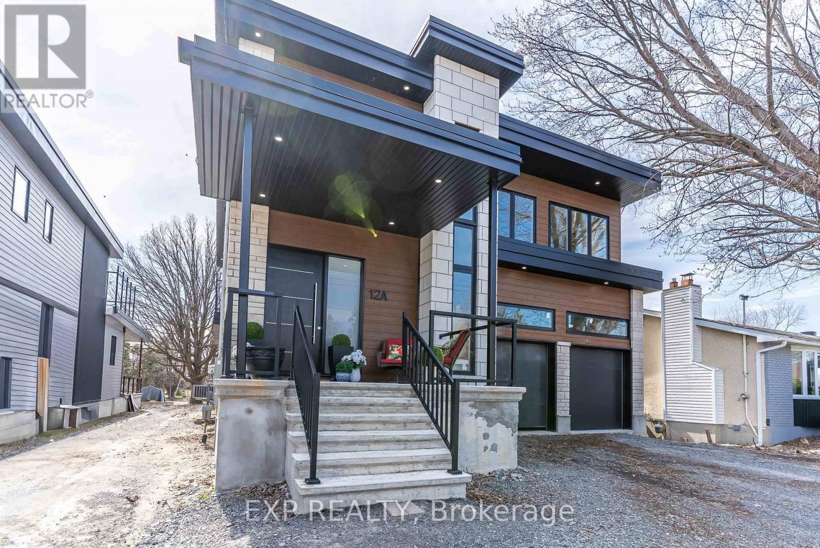 












12 VIEWMOUNT DRIVE

,
Ottawa,




Ontario
K2G1R5

