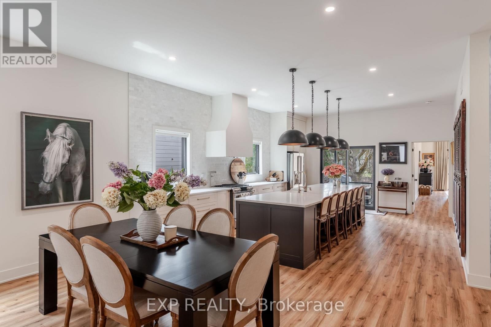 












12 VIEWMOUNT DRIVE

,
Ottawa,




Ontario
K2G1R5

