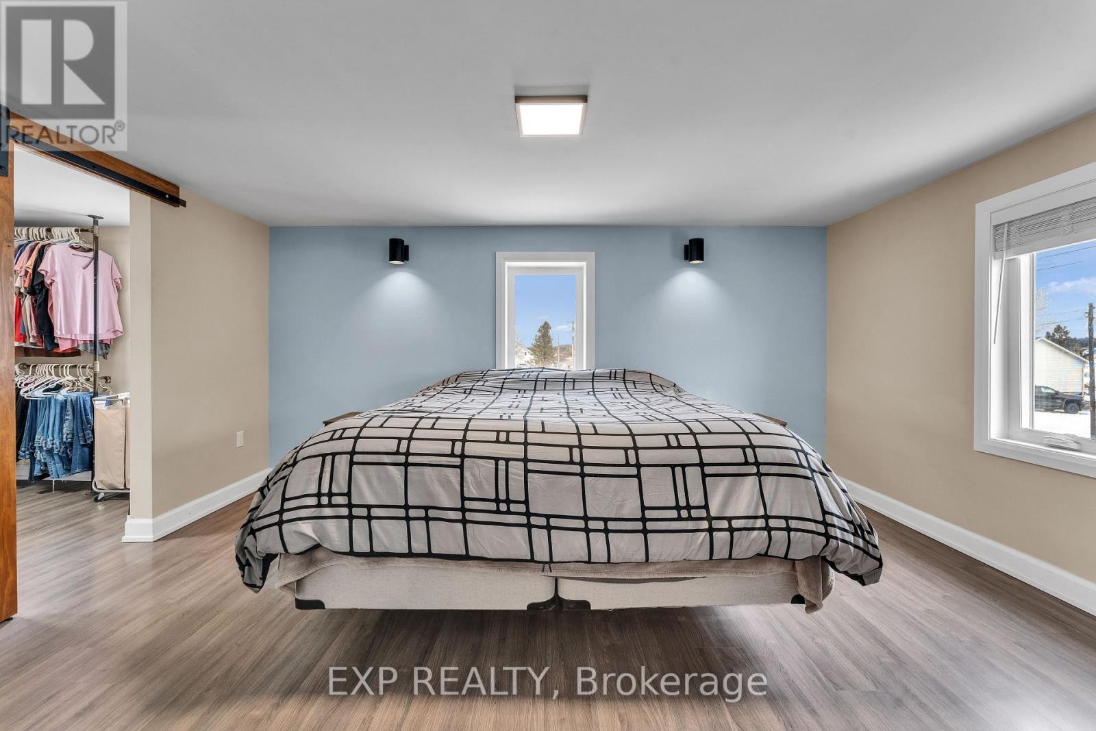 












1526 LANDRY STREET

,
Clarence-Rockland,




Ontario
K0A1N0

