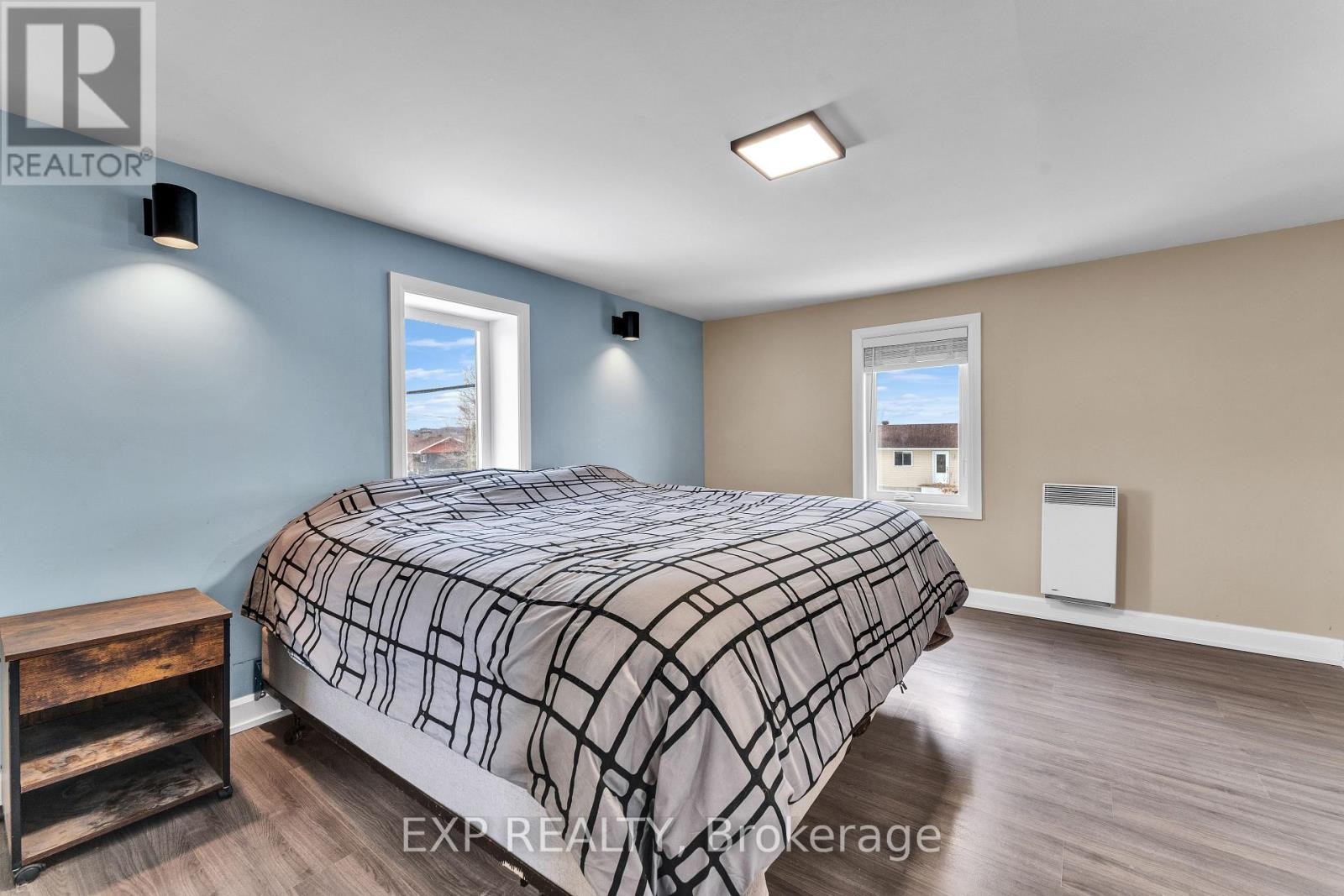 












1526 LANDRY STREET

,
Clarence-Rockland,




Ontario
K0A1N0

