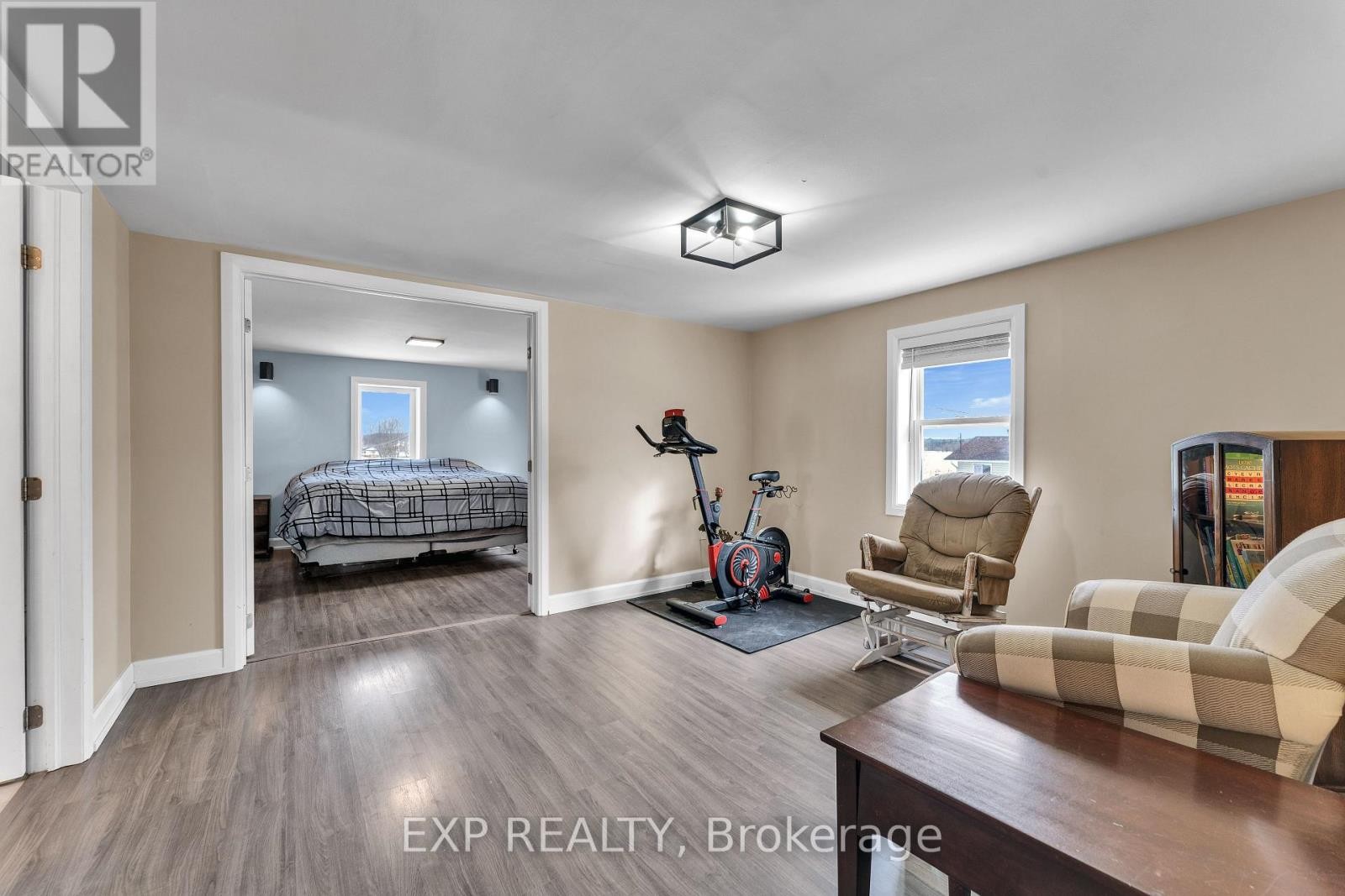 












1526 LANDRY STREET

,
Clarence-Rockland,




Ontario
K0A1N0

