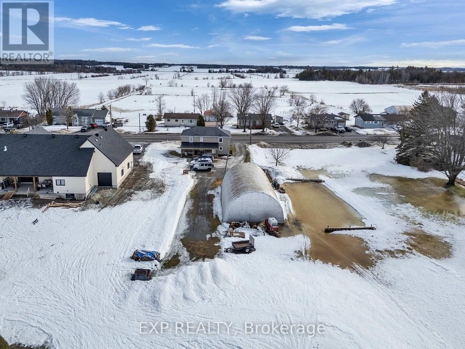 












1526 LANDRY STREET

,
Clarence-Rockland,




Ontario
K0A1N0

