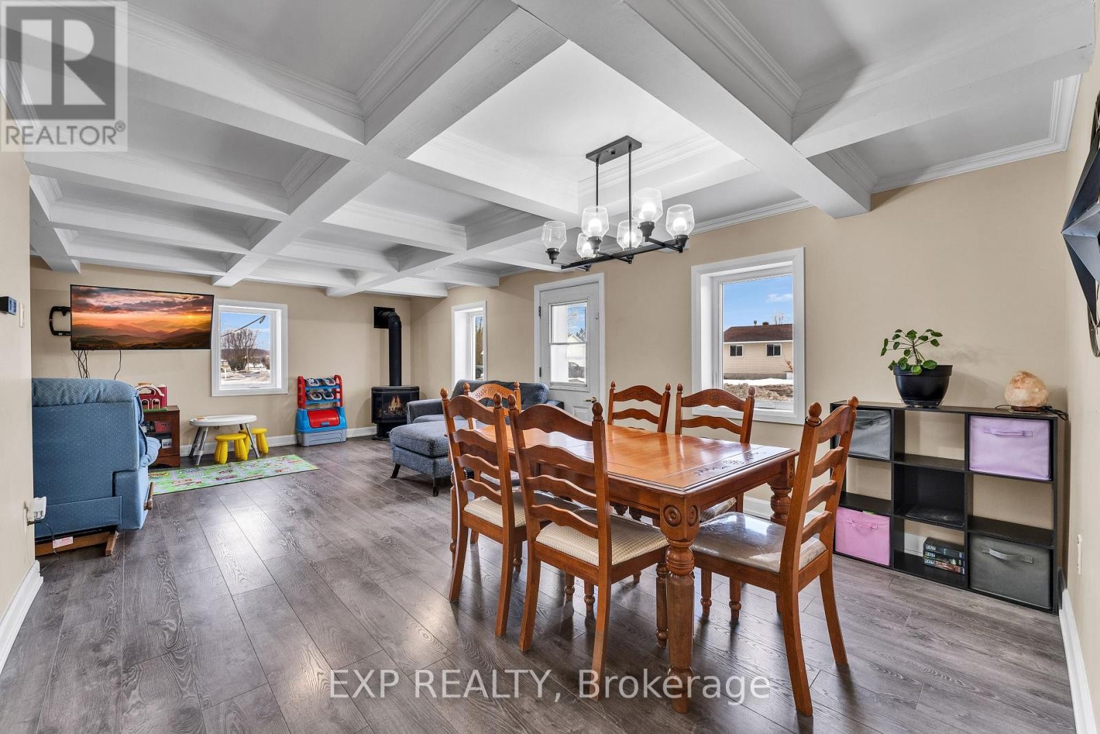 












1526 LANDRY STREET

,
Clarence-Rockland,




Ontario
K0A1N0

