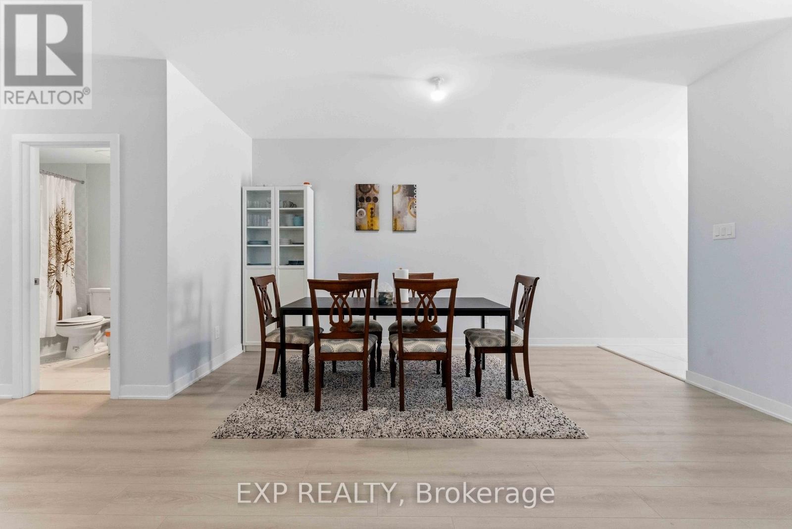 












116 PARNIAN PRIVATE

,
Ottawa,




Ontario
K2J4H7

