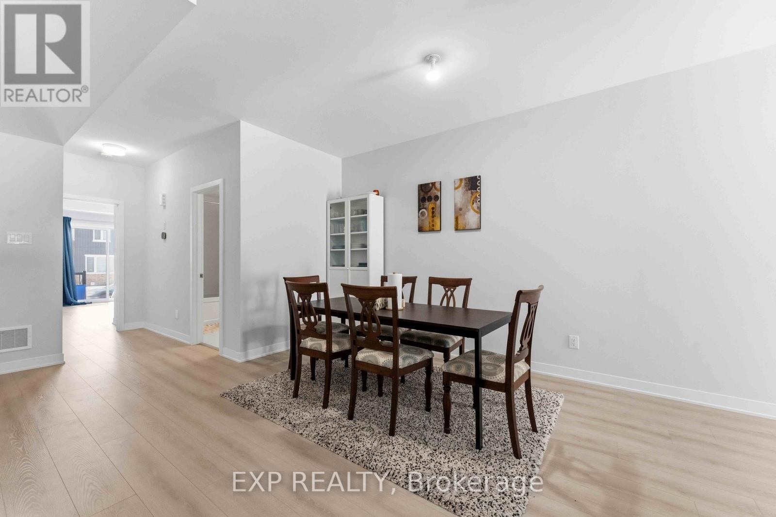 












116 PARNIAN PRIVATE

,
Ottawa,




Ontario
K2J4H7

