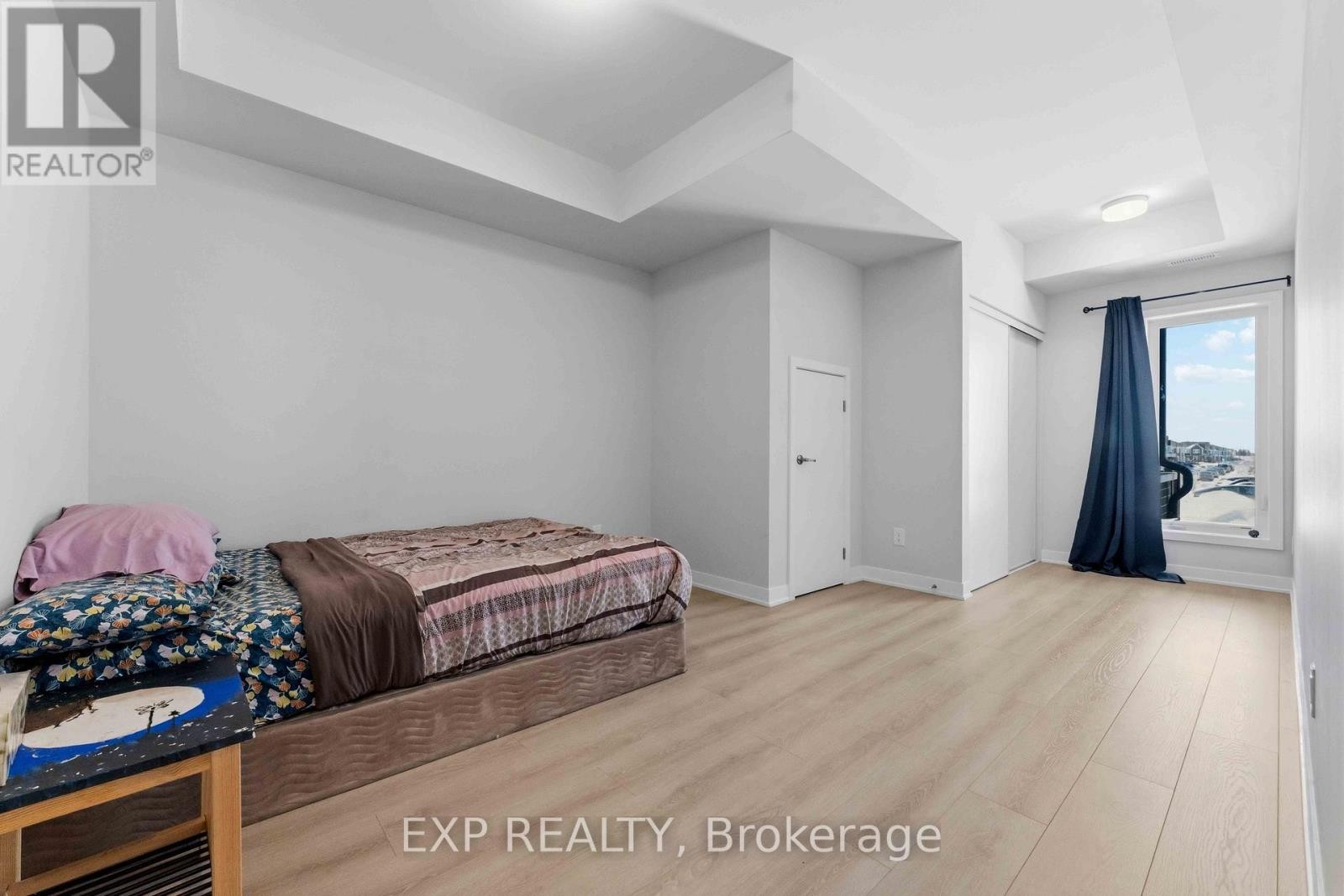 












116 PARNIAN PRIVATE

,
Ottawa,




Ontario
K2J4H7

