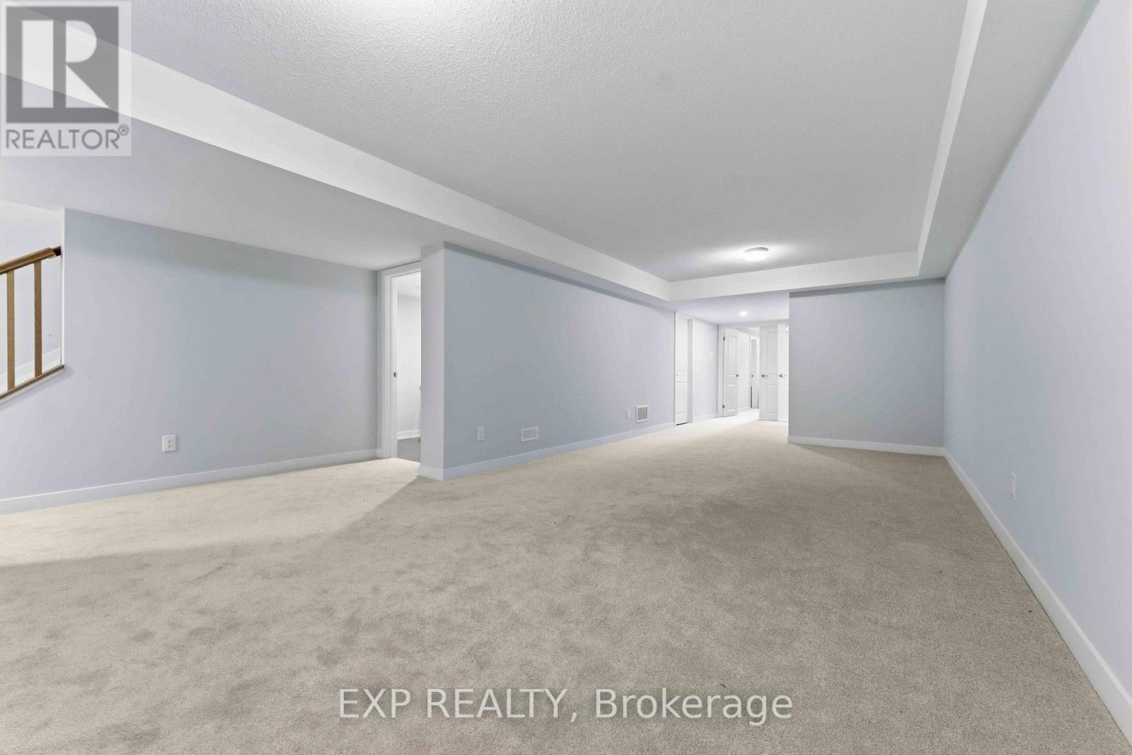 












116 PARNIAN PRIVATE

,
Ottawa,




Ontario
K2J4H7

