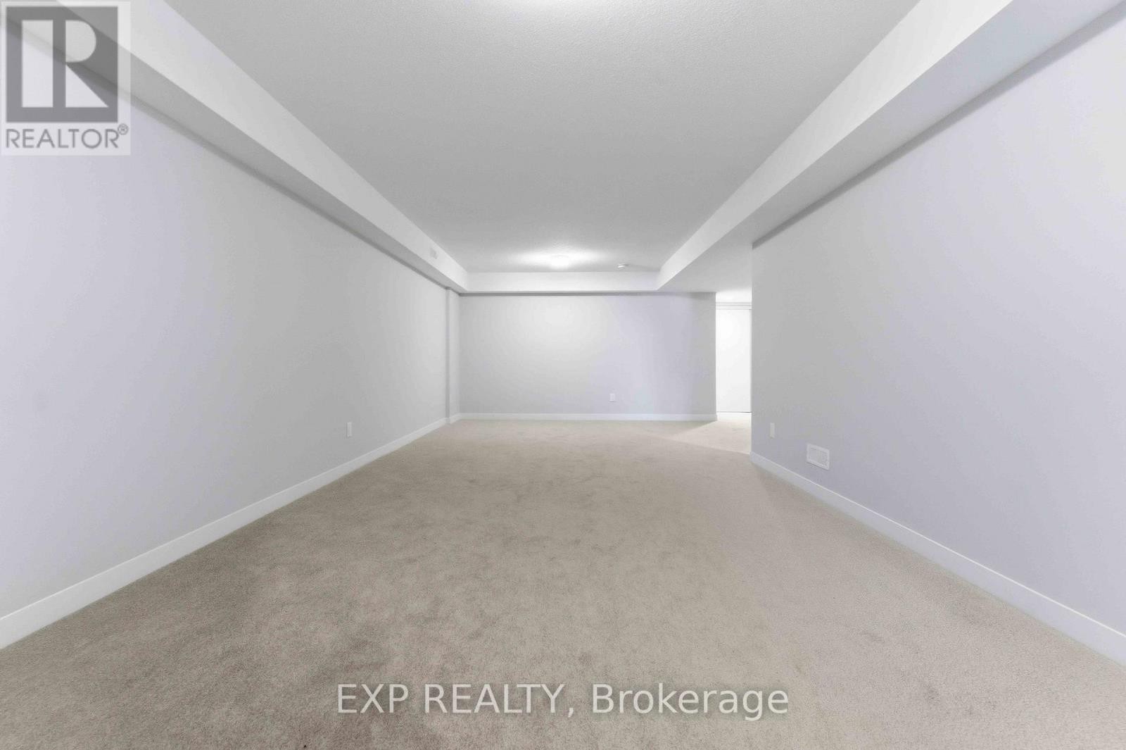 












116 PARNIAN PRIVATE

,
Ottawa,




Ontario
K2J4H7

