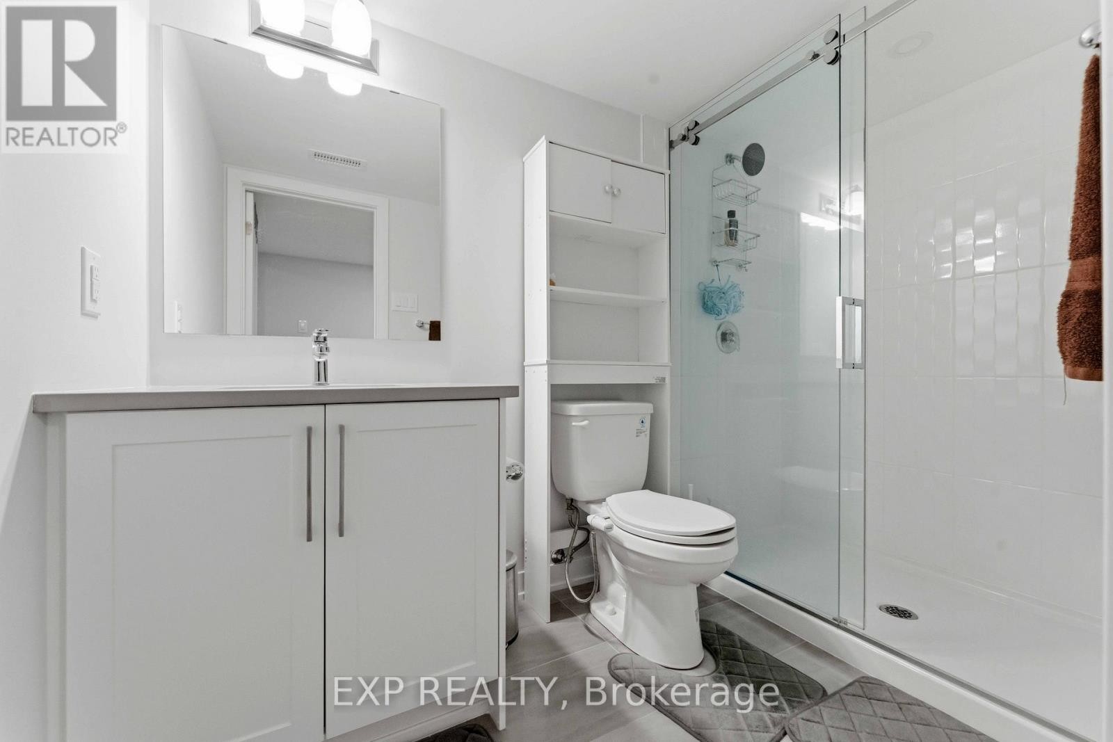 












116 PARNIAN PRIVATE

,
Ottawa,




Ontario
K2J4H7

