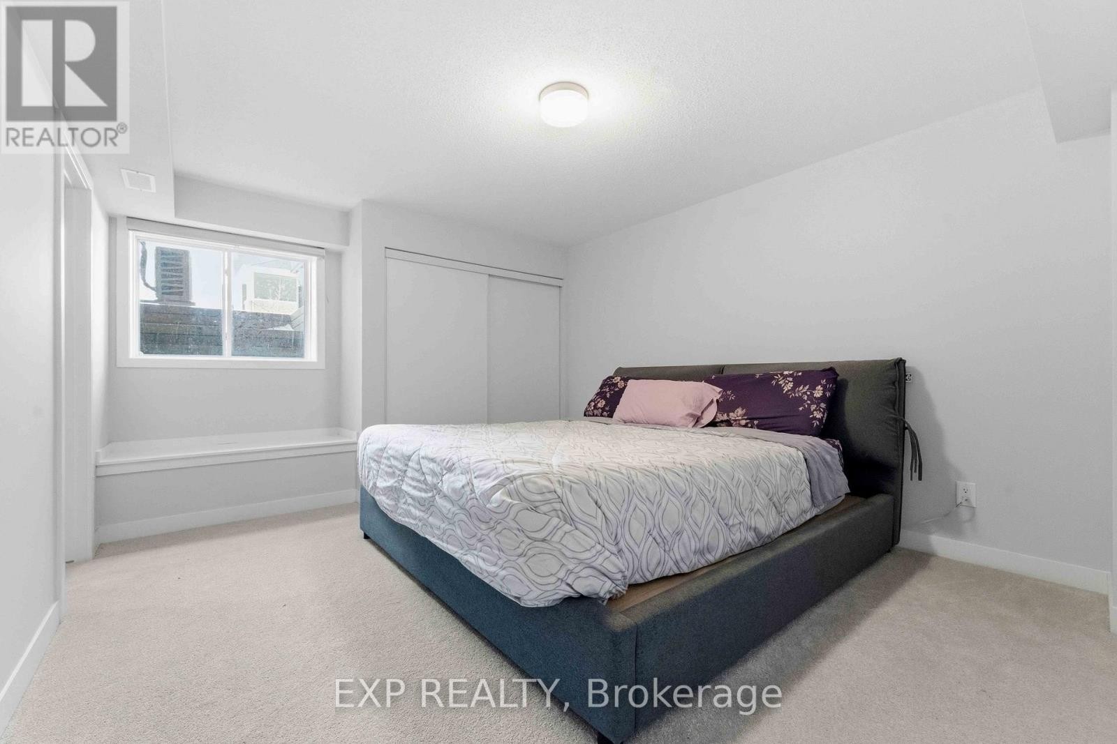 












116 PARNIAN PRIVATE

,
Ottawa,




Ontario
K2J4H7

