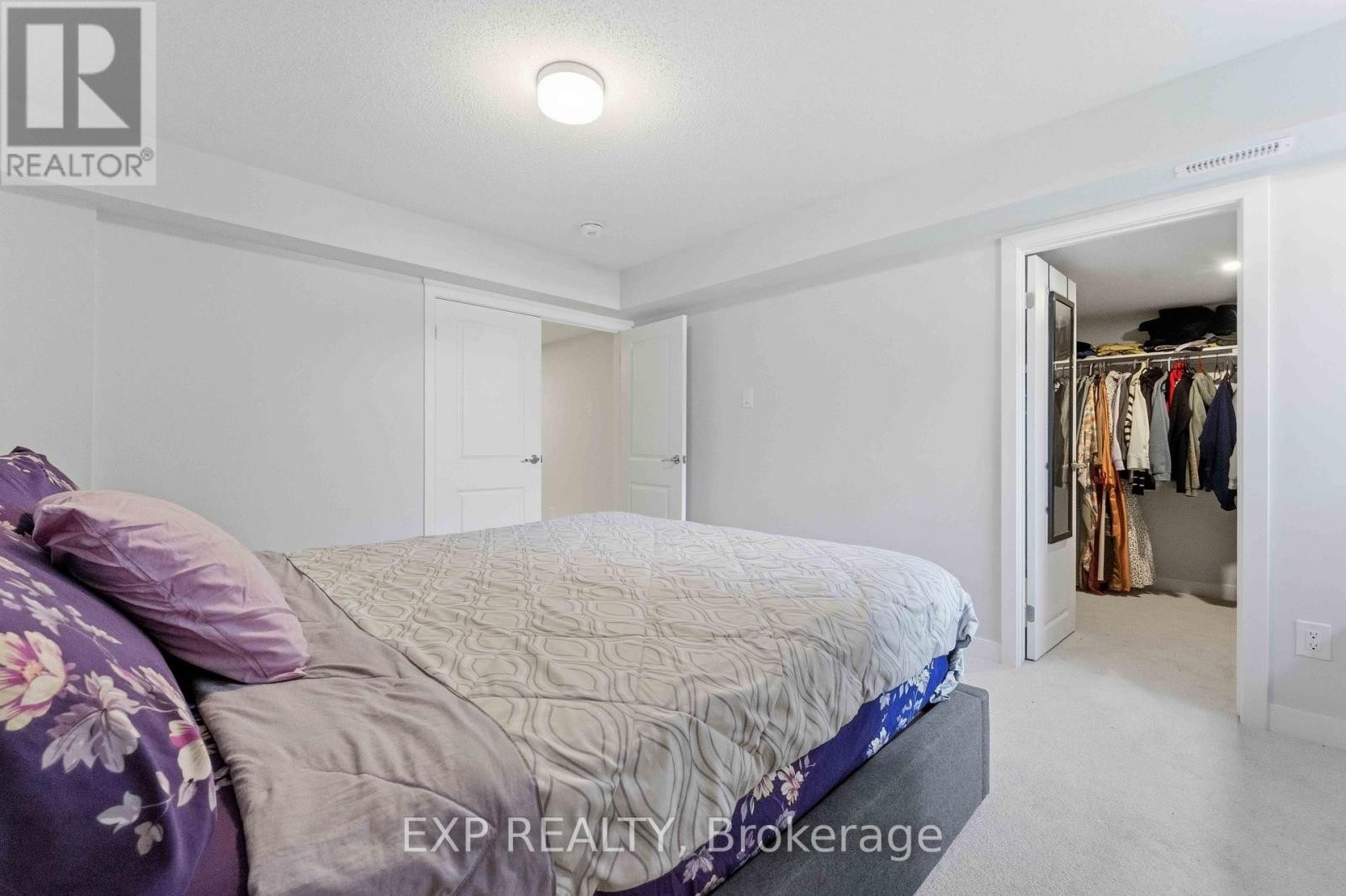 












116 PARNIAN PRIVATE

,
Ottawa,




Ontario
K2J4H7

