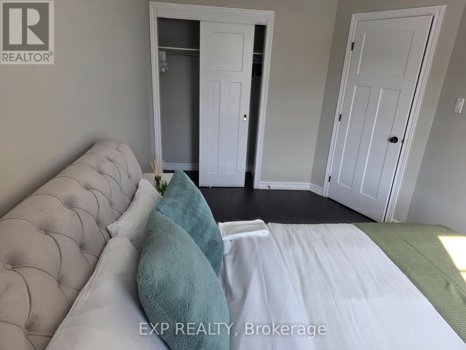 












815 INDICA STREET W

,
Ottawa,




Ontario
K2S0M7

