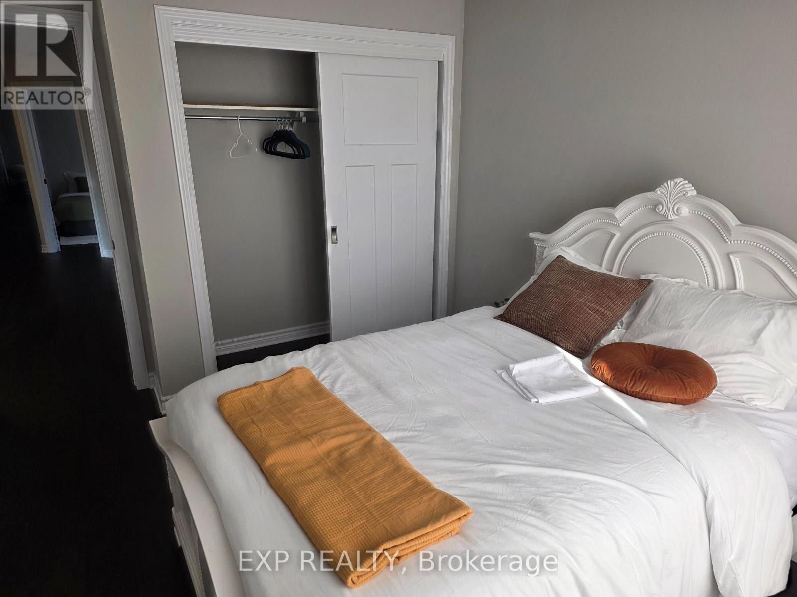 












815 INDICA STREET W

,
Ottawa,




Ontario
K2S0M7

