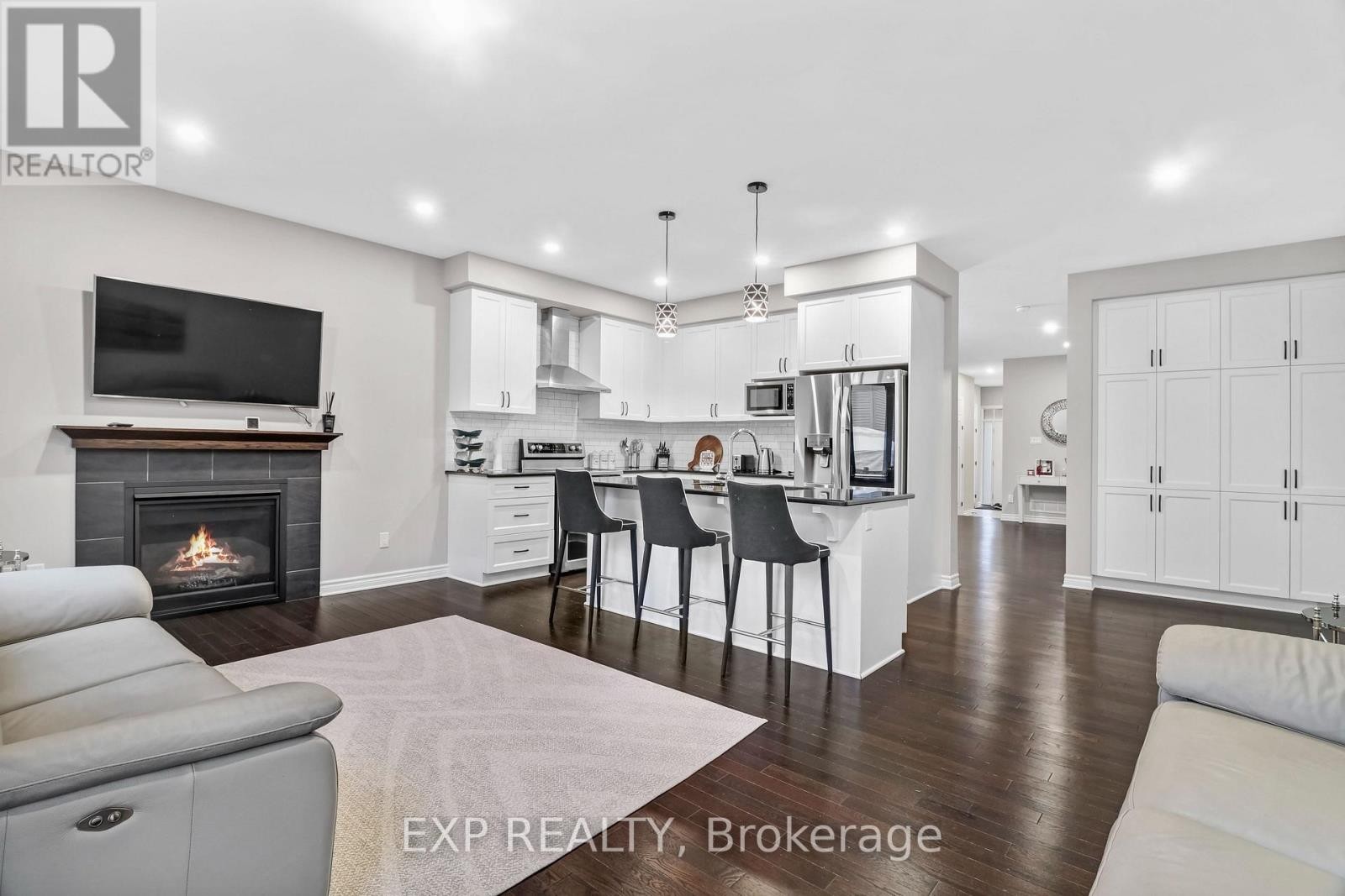 












815 INDICA STREET W

,
Ottawa,




Ontario
K2S0M7

