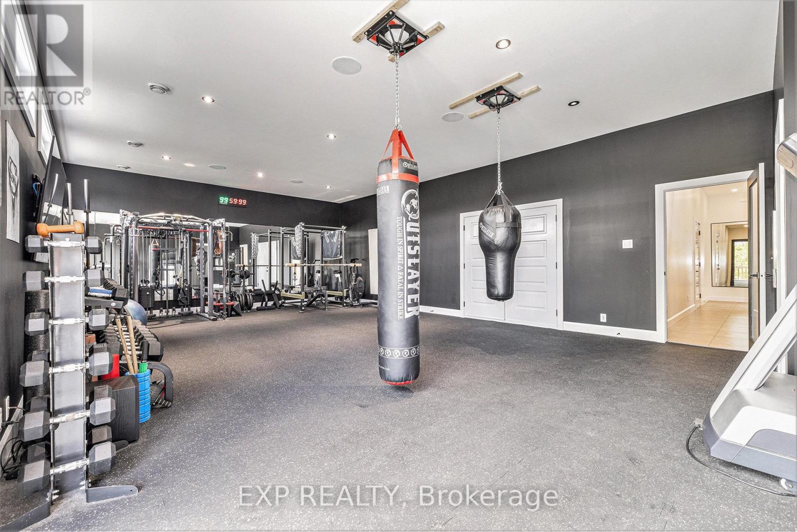 












1056 NOTRE DAME STREET

,
Russell,




Ontario
K0A1W0

