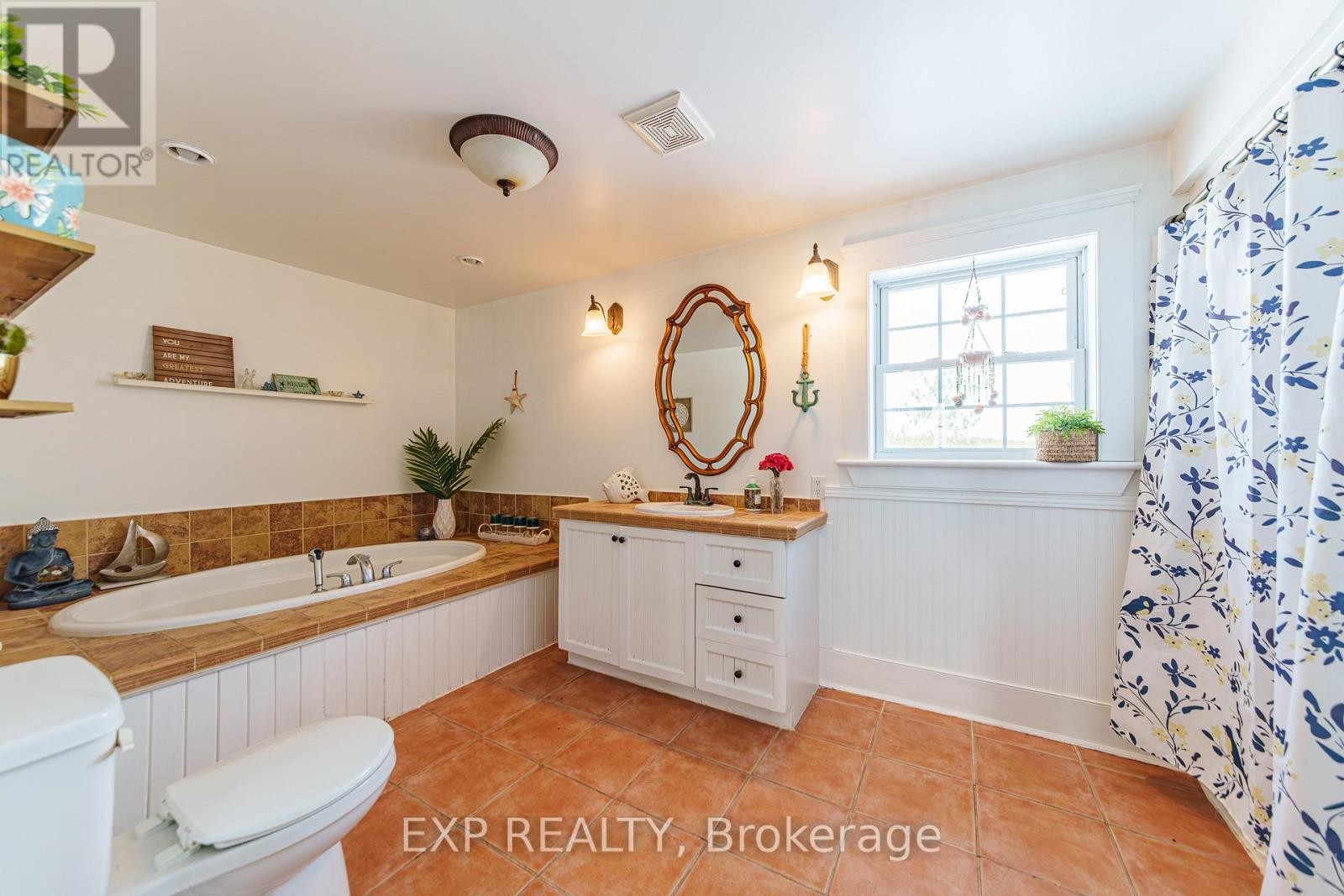 












20267 COUNTY ROAD 18 ROAD

,
South Glengarry,




Ontario
K0C2J0

