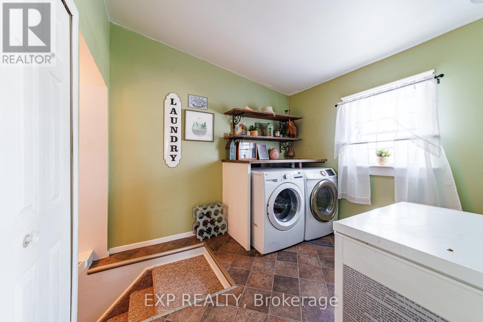 












20267 COUNTY ROAD 18 ROAD

,
South Glengarry,




Ontario
K0C2J0

