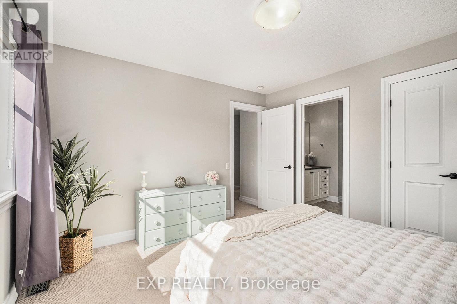 












386 ANDALUSIAN CRESCENT

,
Ottawa,




Ontario
K2V0C3

