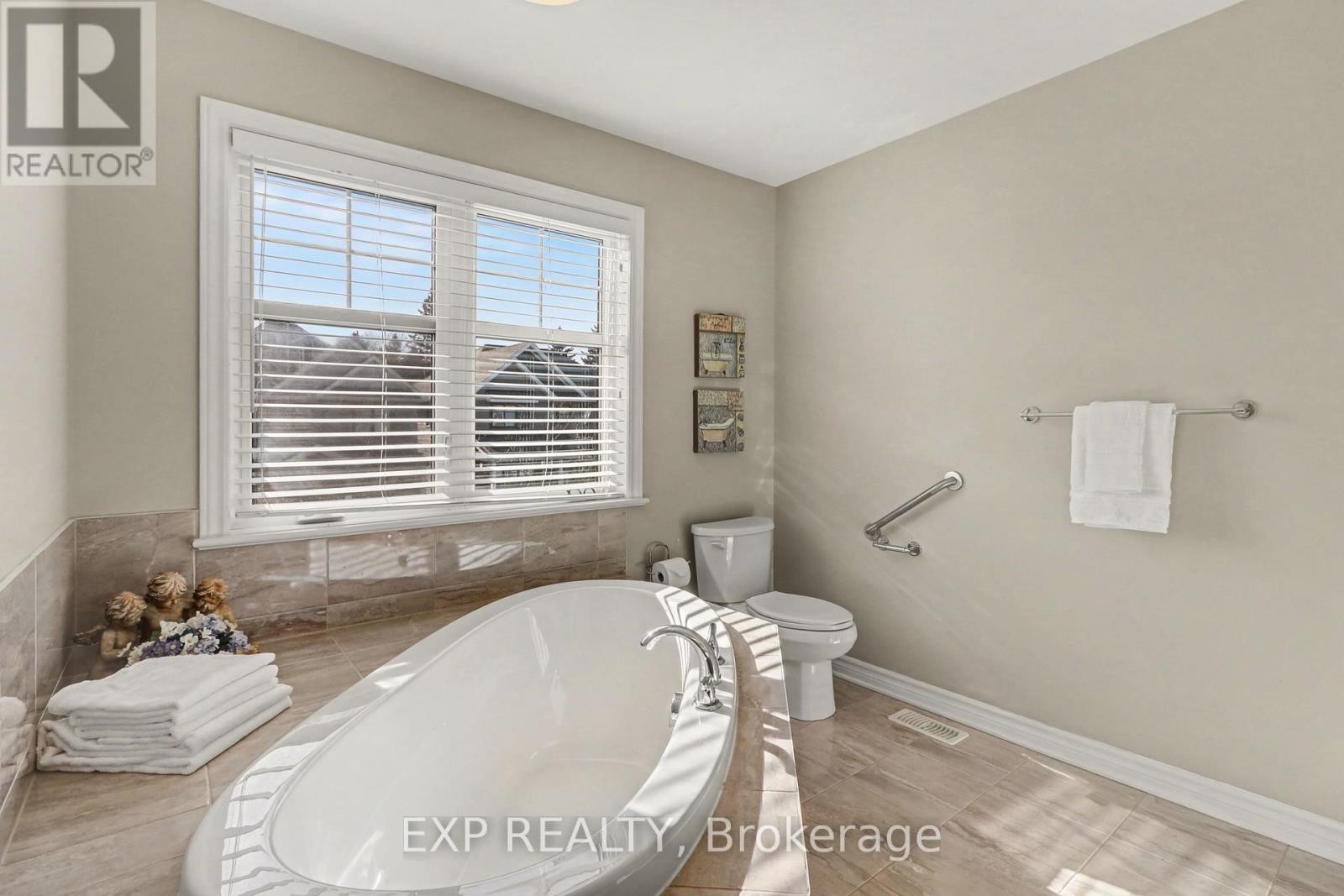 












182 HELEN RAPP WAY

,
Ottawa,




Ontario
K1T0P6

