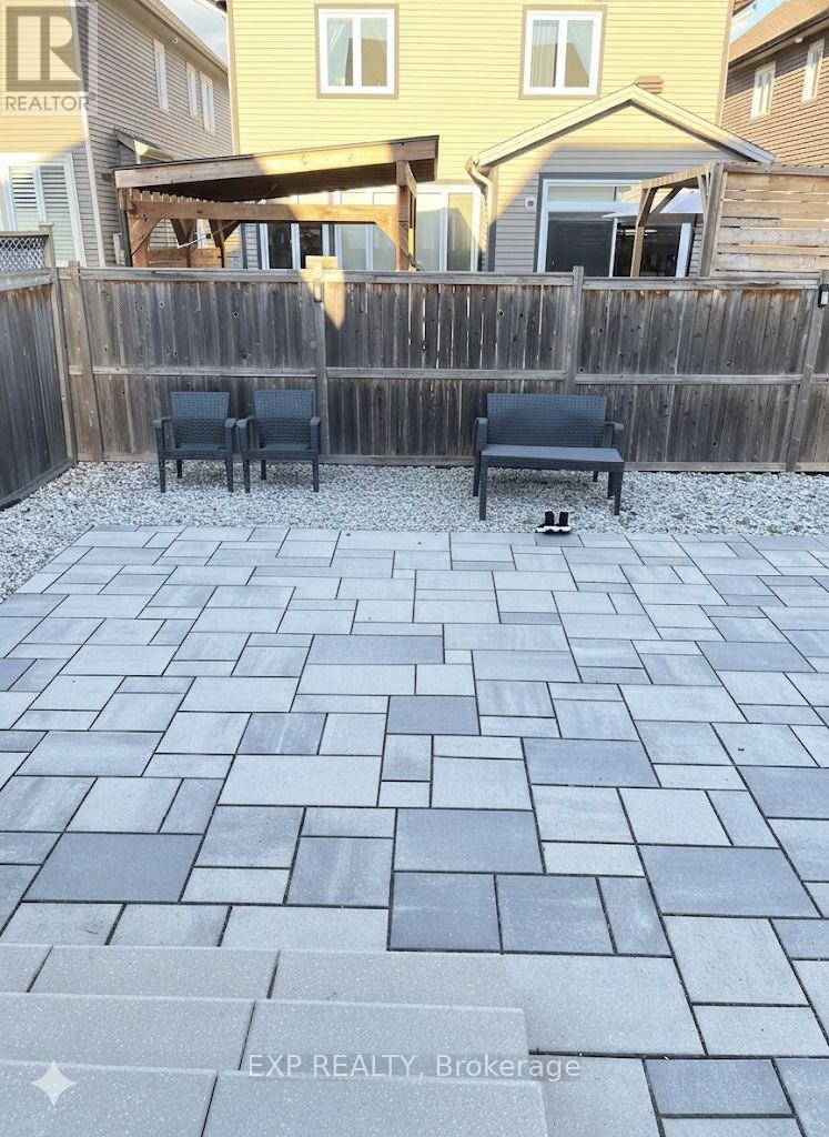 












182 HELEN RAPP WAY

,
Ottawa,




Ontario
K1T0P6

