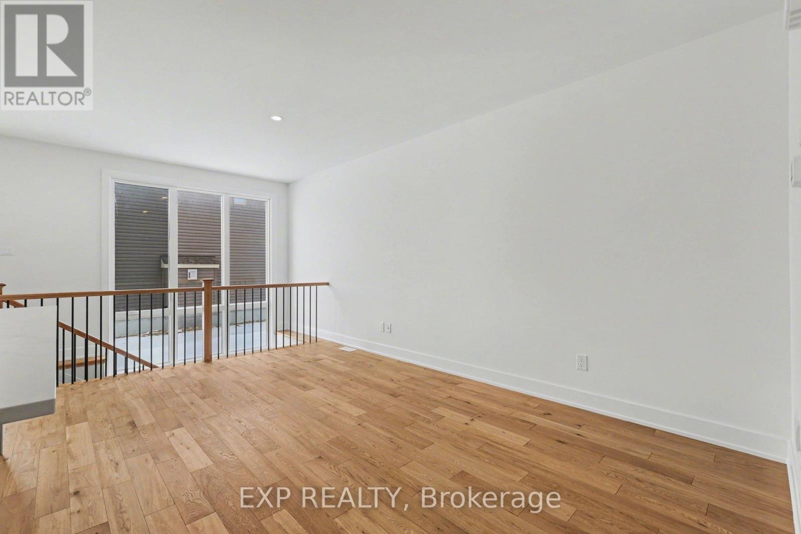 












1180 COPE DRIVE

,
Ottawa,




Ontario
K2S3C4

