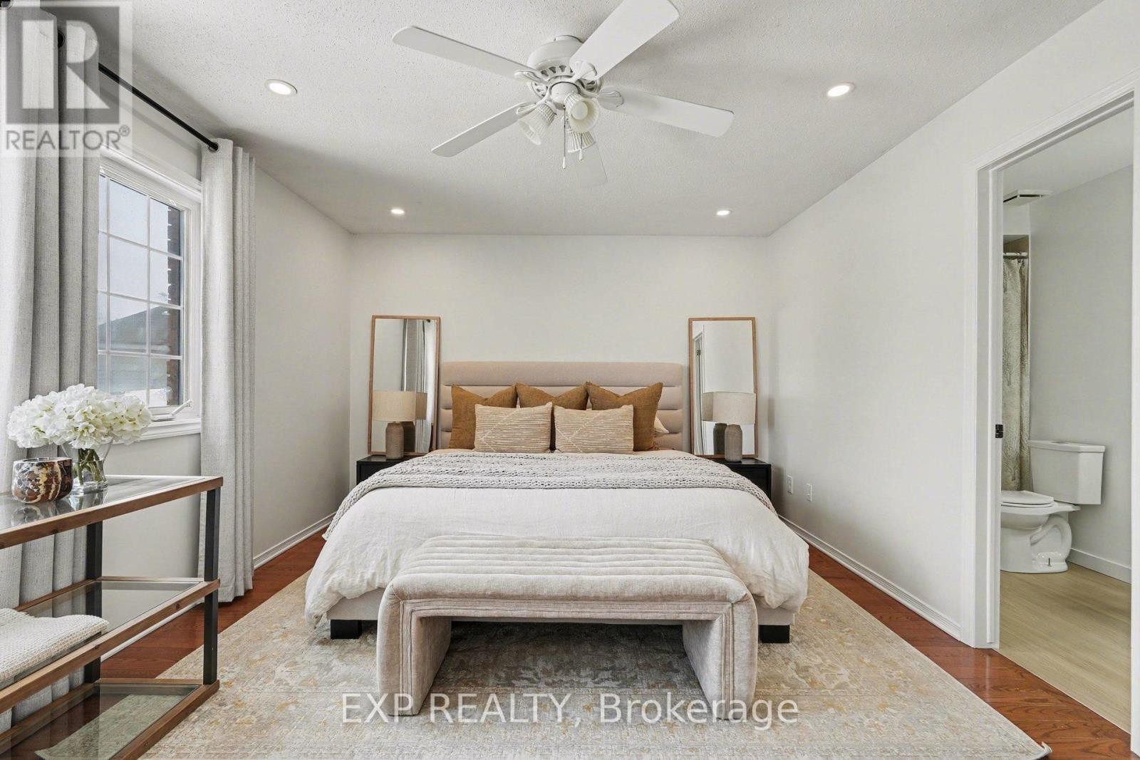 












15 HENDRIE COURT

,
Ottawa,




Ontario
K2L4A4

