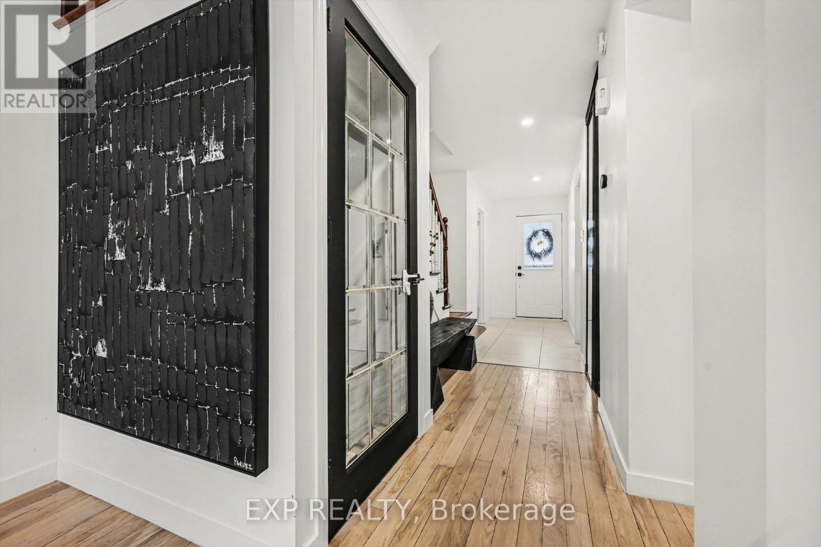 












15 HENDRIE COURT

,
Ottawa,




Ontario
K2L4A4

