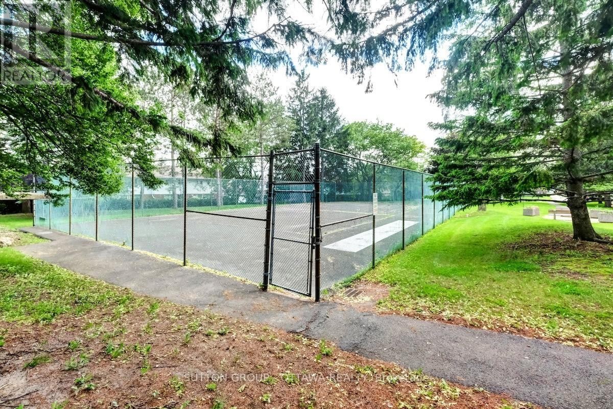 












405 - 665 BATHGATE DRIVE

,
Ottawa,




Ontario
K1K3Y4

