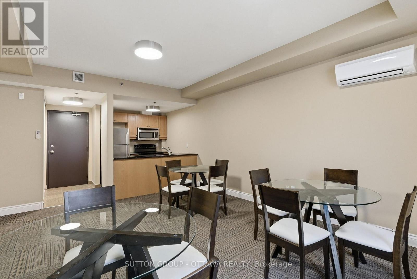












105 - 323 WINONA AVENUE

,
Ottawa,




Ontario
K1Z5H3

