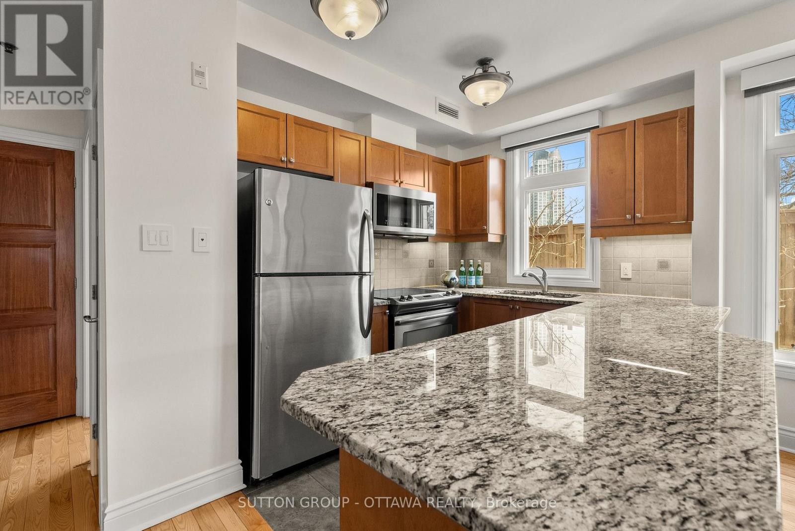 












105 - 323 WINONA AVENUE

,
Ottawa,




Ontario
K1Z5H3

